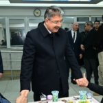 Vali Yılmaz huzurevi sakinlerini unutmadı