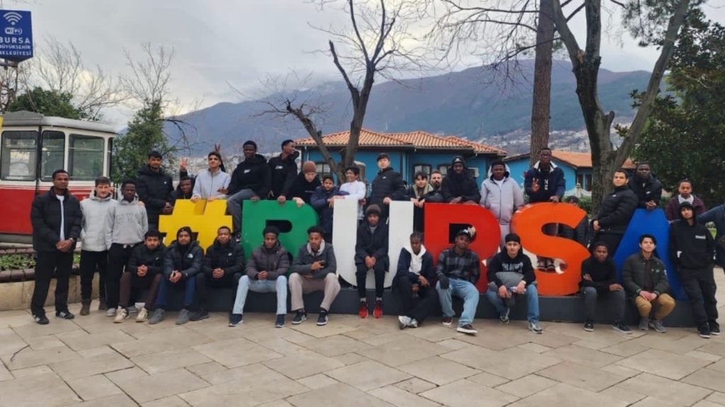 Uluslararası öğrenciler TÜGVA Eskişehir ile Bursa’yı gezdi
