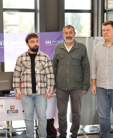 31cab396a3a8438693d2be8d5f163ed5