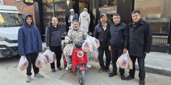 Eskişehir’de Örneği Yok: Huzur Gönül Dostları’ndan Ramazan Boyunca Pide Desteği