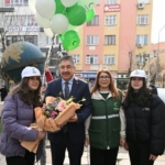 RESİMLER VE MÜZİKLERLE BAĞIMLILIKLAR ANLATILDI ESKİŞEHİR VALİSİ DR. ERDİNÇ YILMAZ: "BU MÜCADELEYİ MUTLAKA KAZANMALIYIZ"