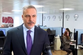 BAKAN FİDAN: "KONSOLOSLUK ÇAĞRI MERKEZİNDE DÜNYANIN DÖRT BİR TARAFINDA BULUNAN VATANDAŞLARIMIZIN SORULARINA CEVAP VERİLMEKTE"