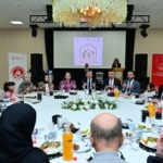 VALİ YILMAZ VE EŞİ, KORUYUCU AİLELERLE İFTAR SOFRASINDA BULUŞTU VALİ YILMAZ: "KORUYUCU AİLELERİMİZ EVLATLARIMIZA SIMSICAK YUVA OLUYOR"