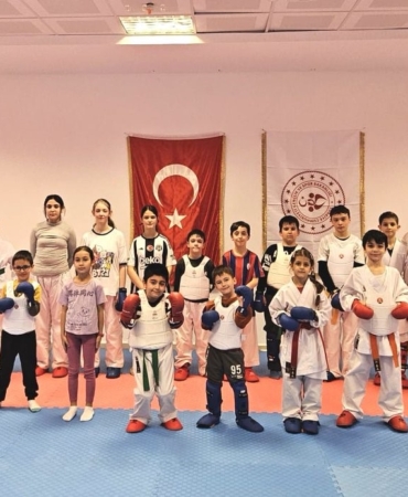 GELECEĞİN KARATECİLERİ ESKİŞEHİR'DE YETİŞİYOR