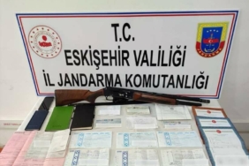 MAĞDURLARA ZORLA SENET İMZALATARAK BORÇLANDIRAN TEFECİ JANDARMADAN KAÇAMADI