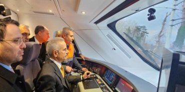 İlk_Yerli_Ve_Milli_Hızlı_Trenimiz_Yol_Testlerine_Başladı_3