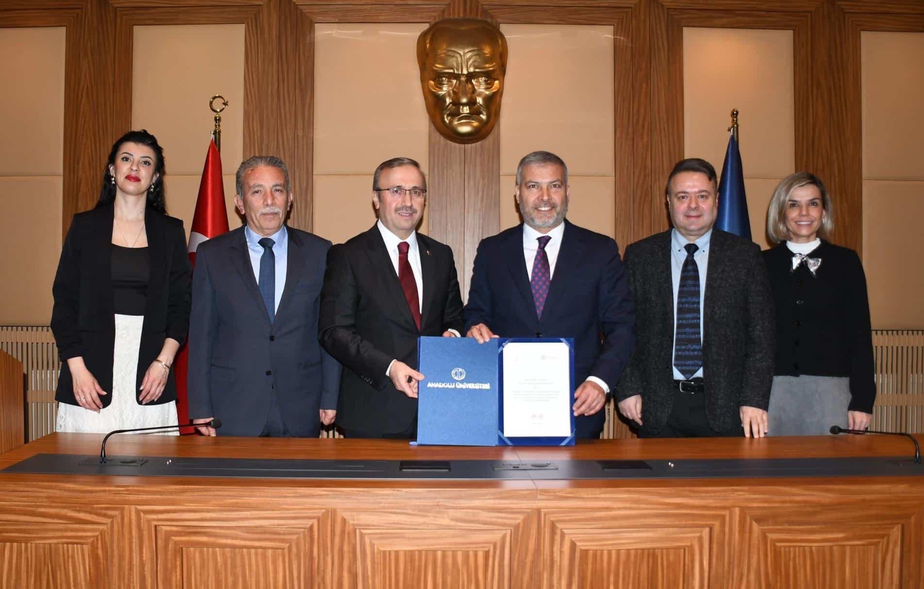 ae6300237b788b93d3a5cb6eb17903f4